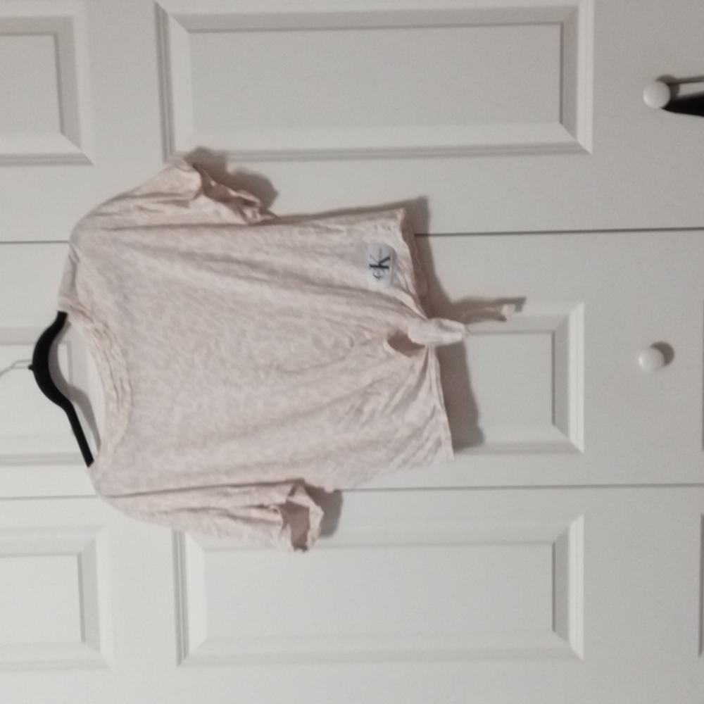 Short sleeve t shirt for women and it'd a size medium